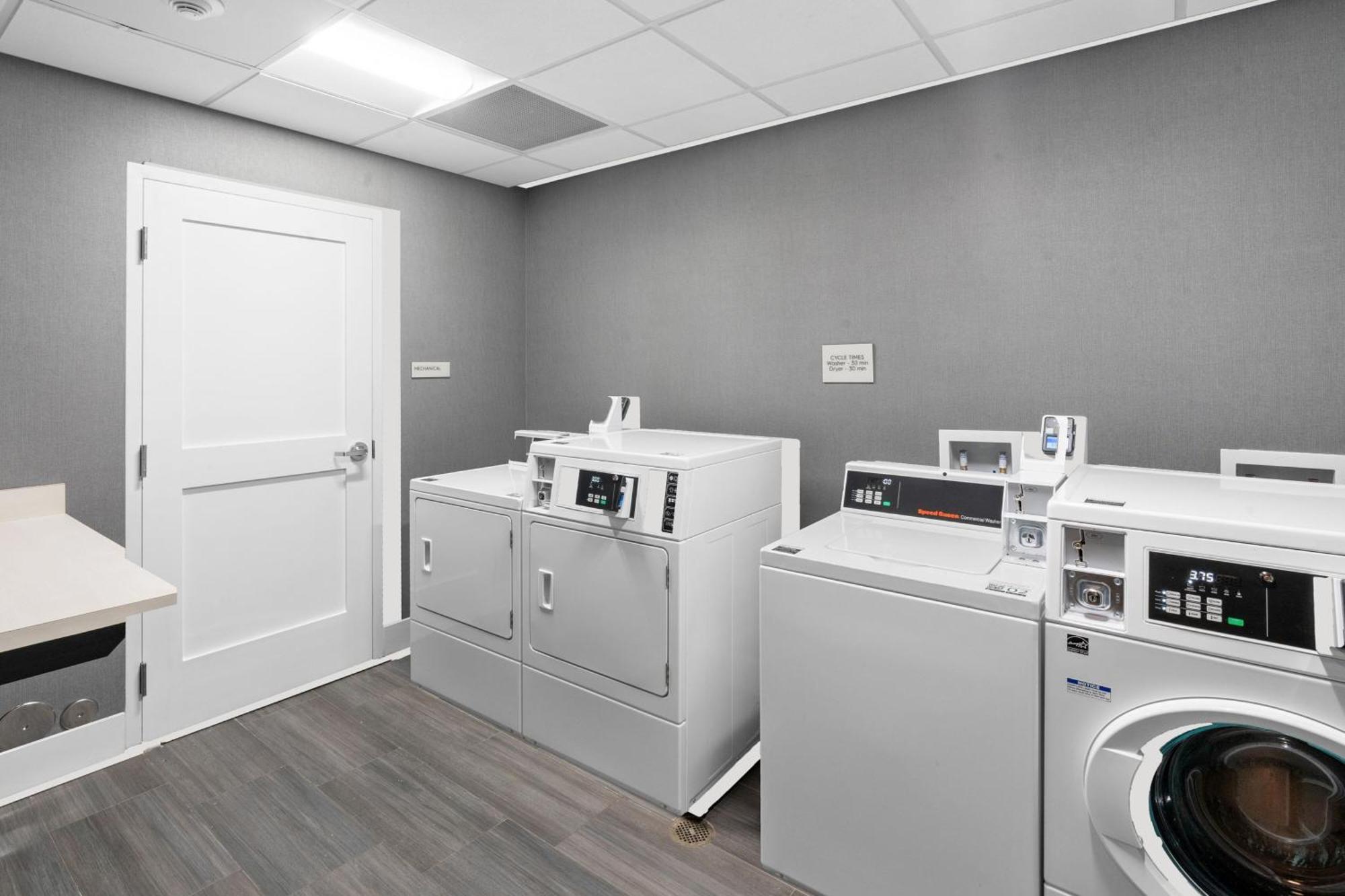 Towneplace Suites Jacksonville Airport Экстерьер фото